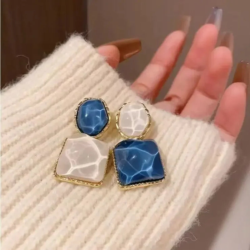 Asymmetry Water Ripple Square Dangle Earrings for Women New Unique Design Light Luxury Earring Fashion Jewelry Accessories